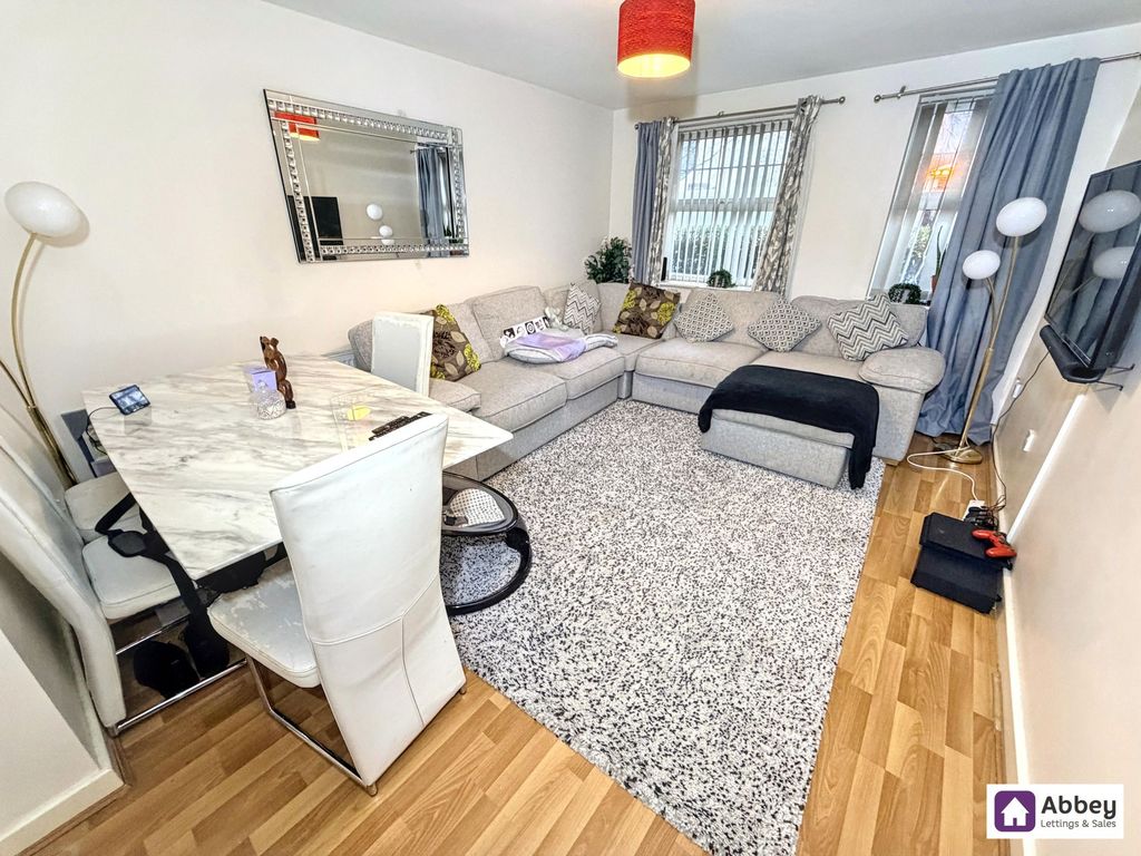 Property photo 2 of 8 Lounge/Diner