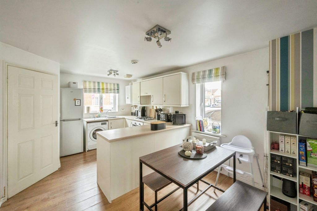 Property photo 3 of 17