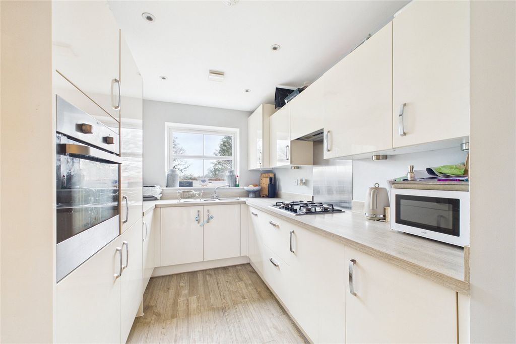 Property photo 2 of 11 Picture No. 01