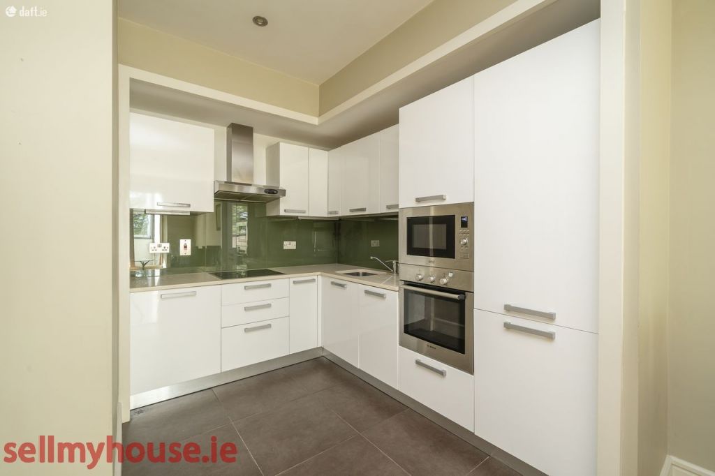 Property photo 1 of 3