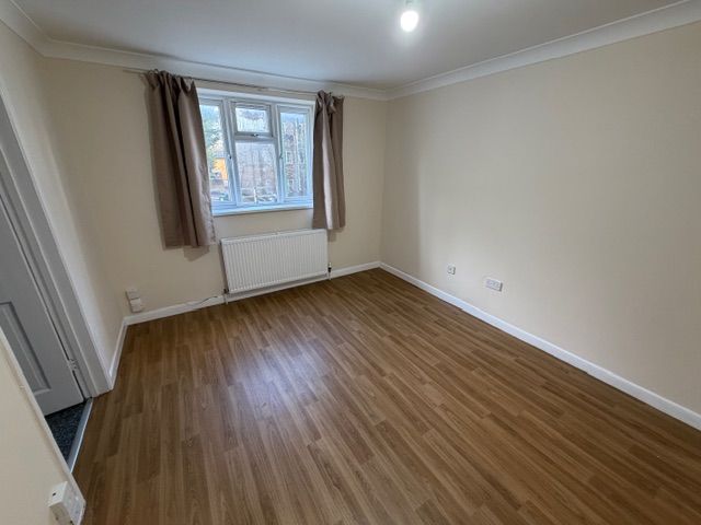 Property photo 2 of 8 Images