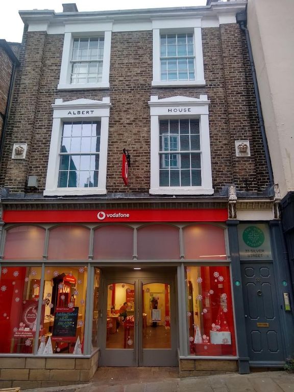 Property photo 1 of 4 Silver Street External.Jpeg