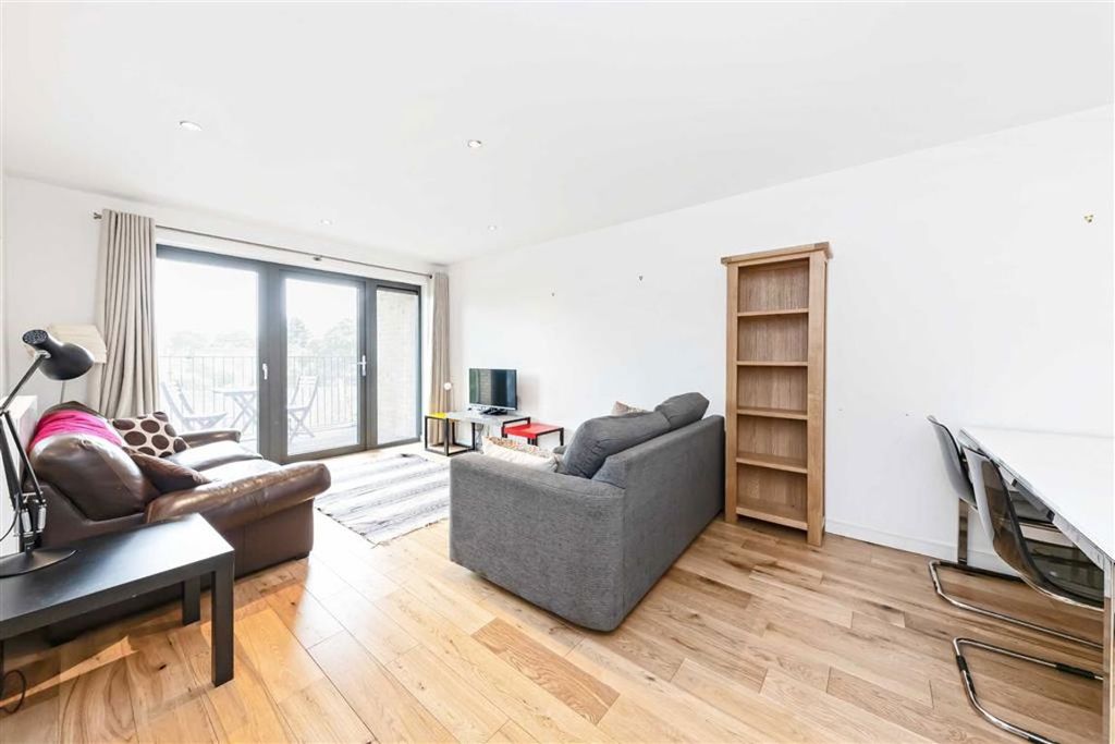 Property photo 2 of 7