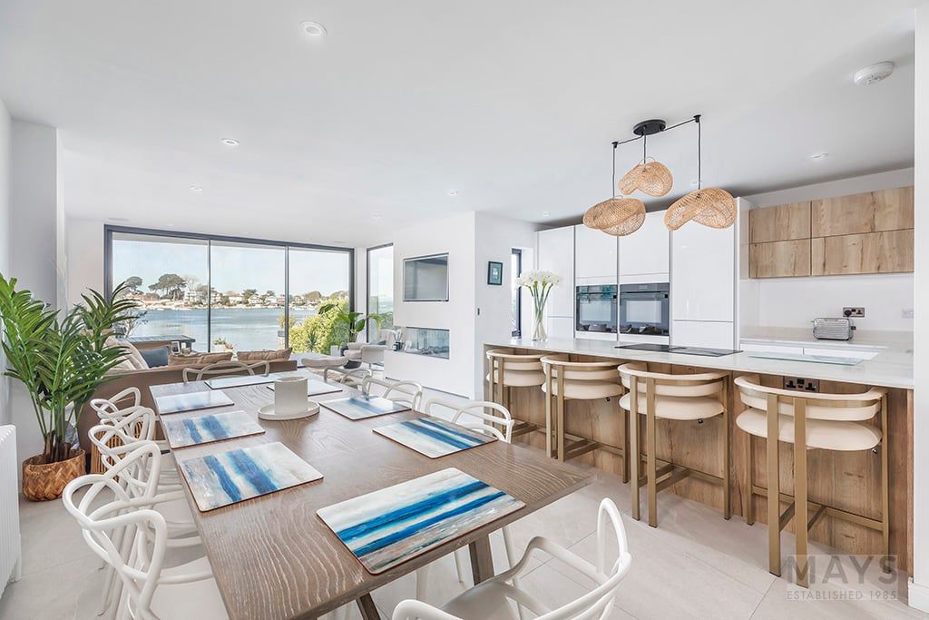 Property photo 3 of 33