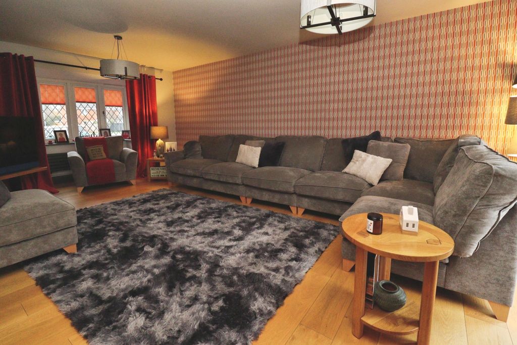 Property photo 2 of 30