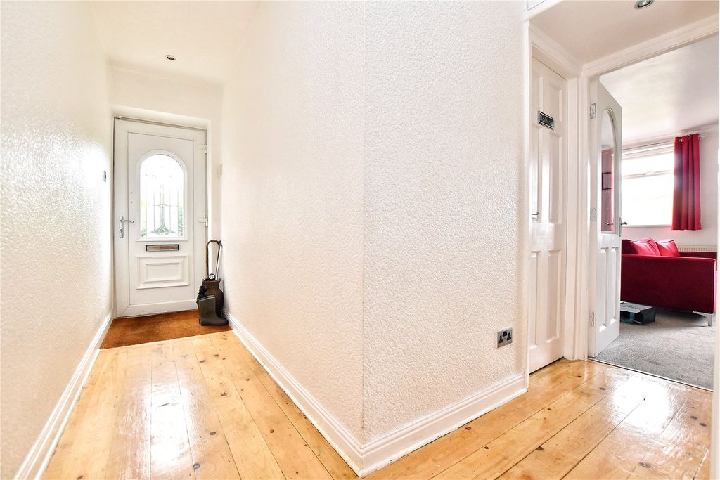 Property photo 2 of 16 Hall