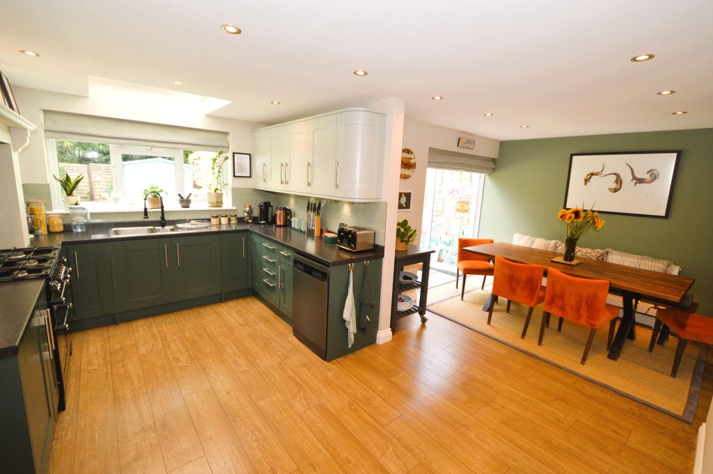 Property photo 3 of 25 Open Plan