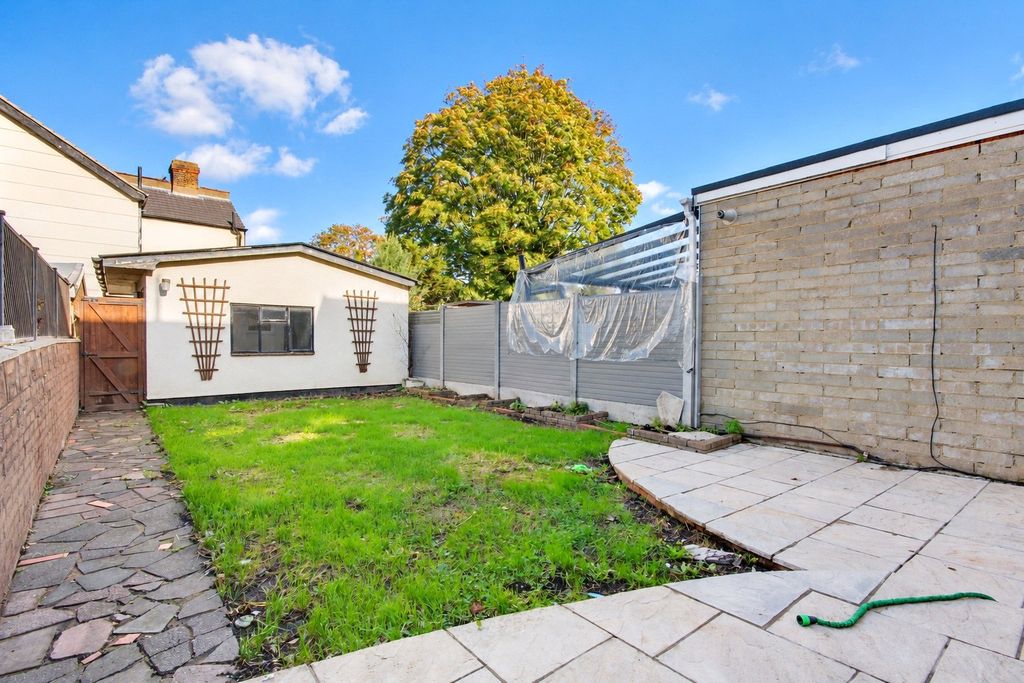 Property photo 2 of 19 Picture No. 04