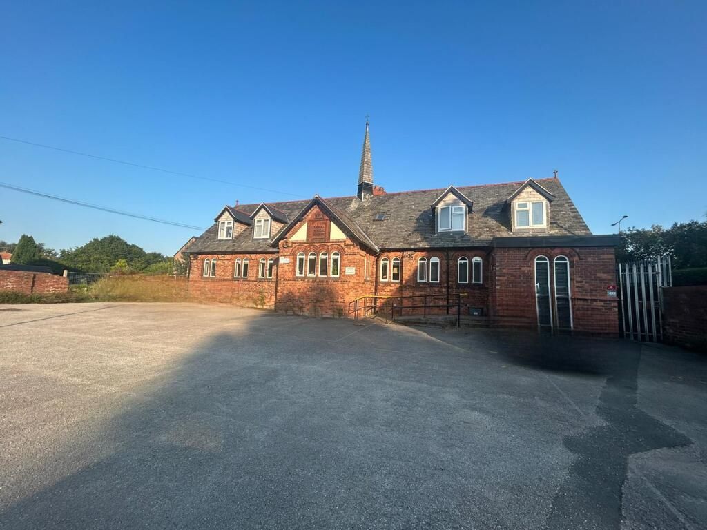 Property photo 1 of 6 Balcony