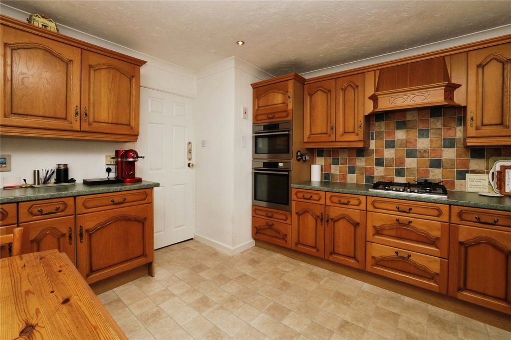 Property photo 2 of 22 Picture No. 01