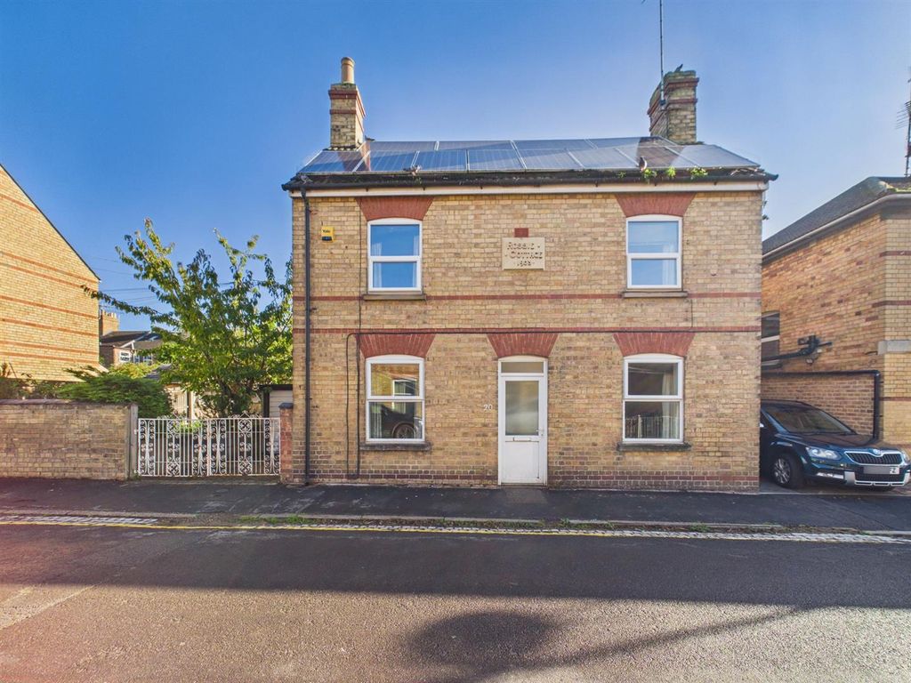 Property photo 1 of 14 Vine Street, Stamford