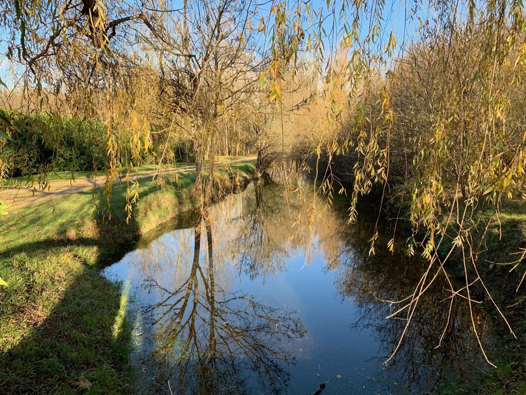 Property photo 3 of 21