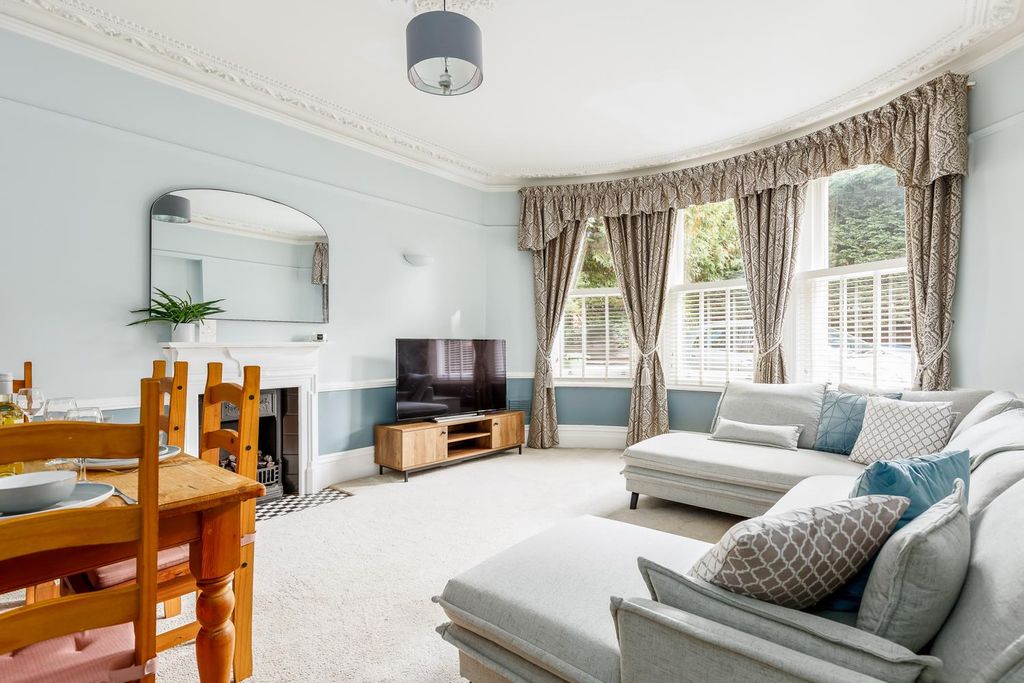 Property photo 1 of 17 Flat1,9Kingsbridgeroad-24Web72.Jpg