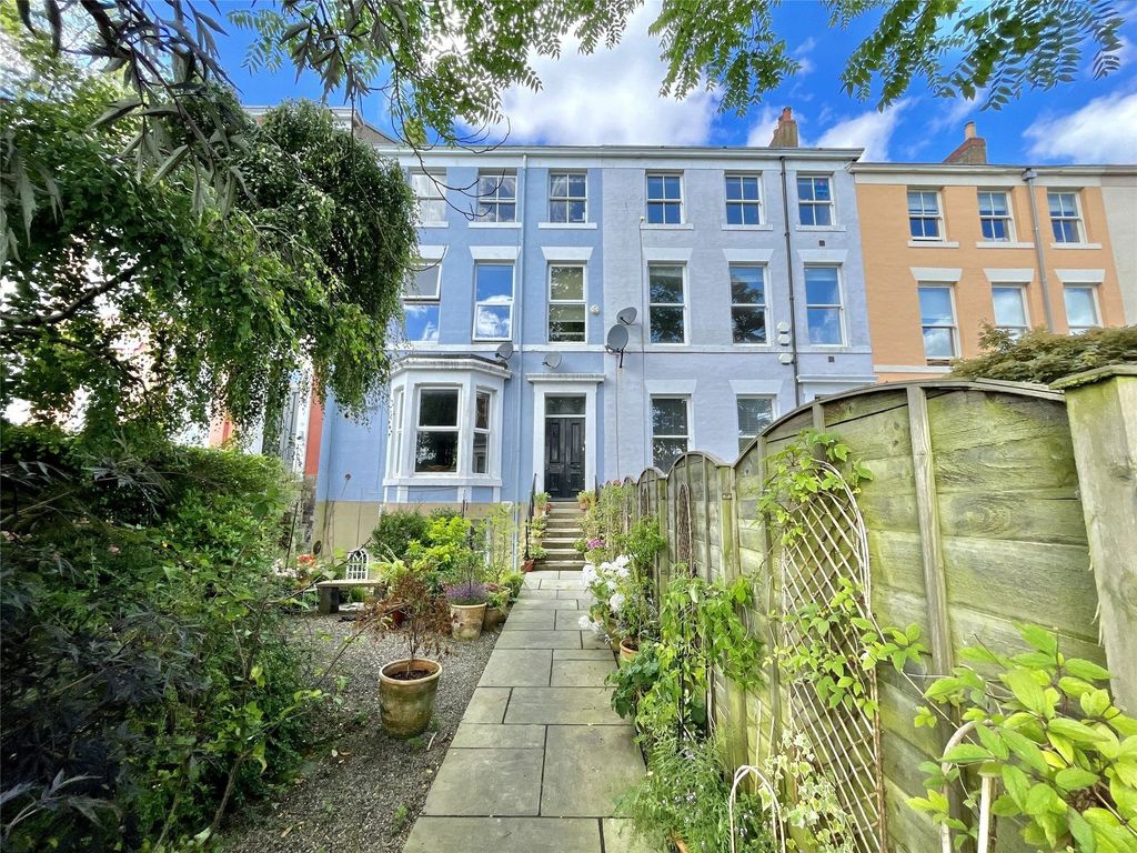 Property photo 1 of 15 External