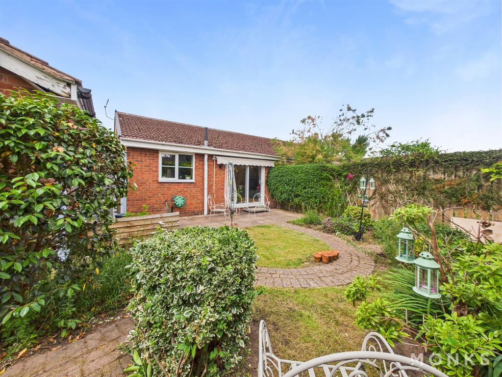 Property photo 2 of 12 Cam01348G0-Pr0707-Still010.Jpg