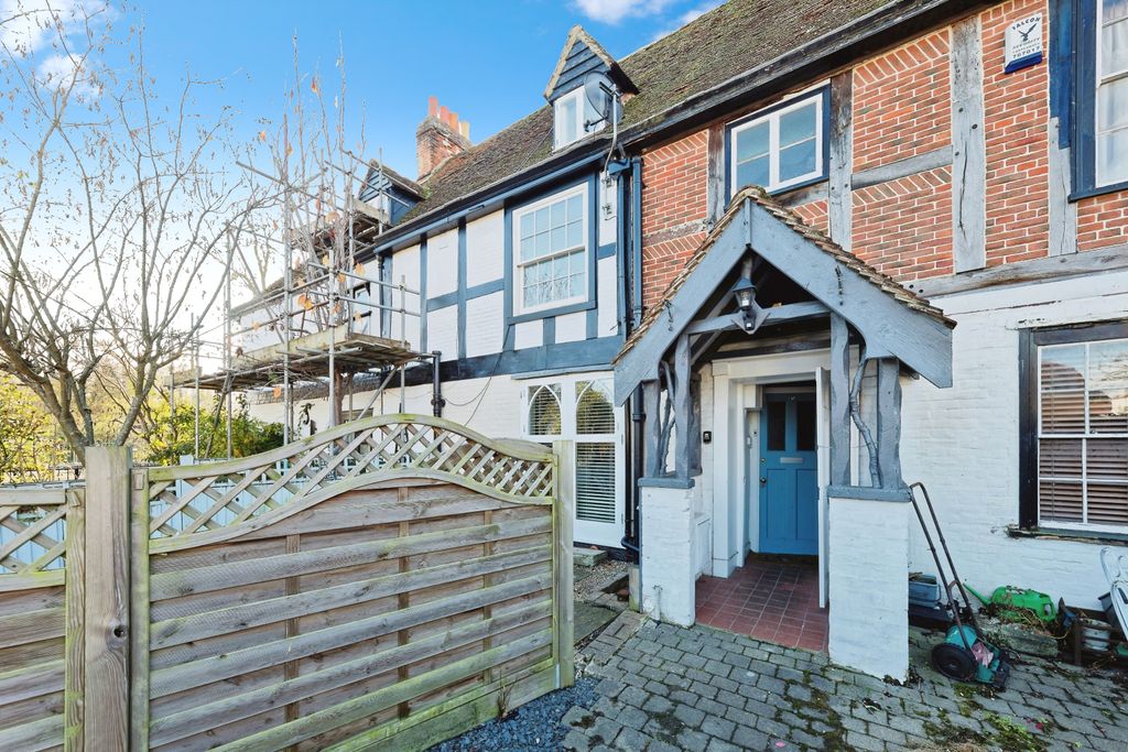 Property photo 1 of 17 Photography