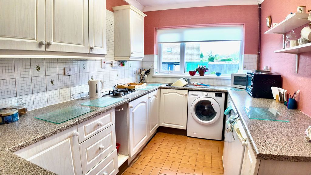 Property photo 2 of 18