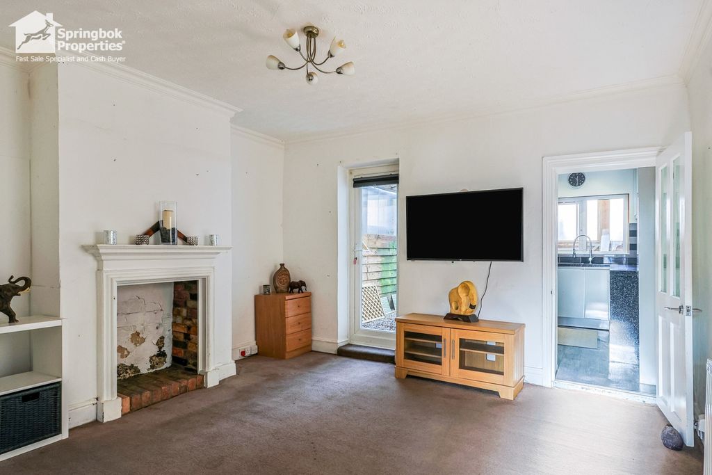 Property photo 3 of 19 2