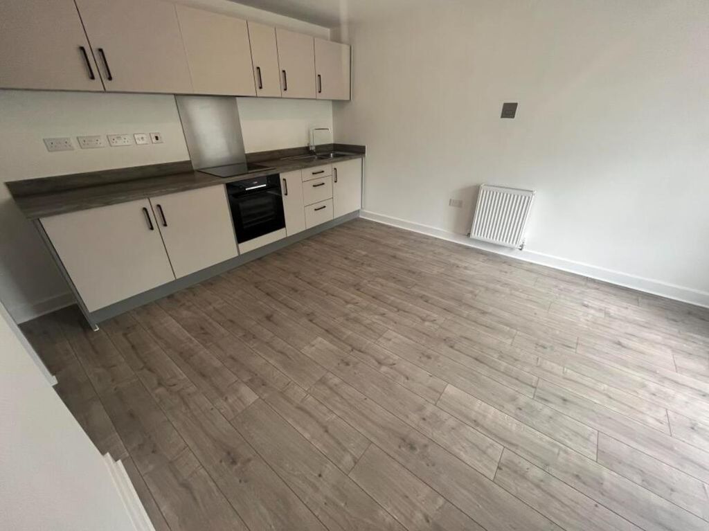 Property photo 2 of 9 Bathroom