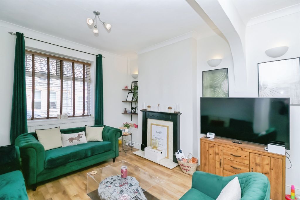 Property photo 2 of 14