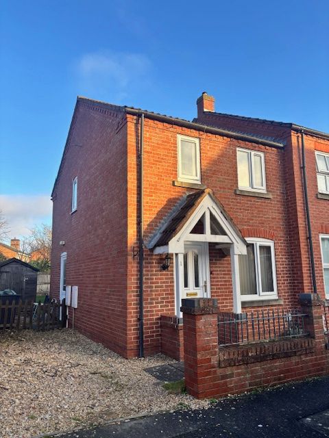 Property photo 1 of 3