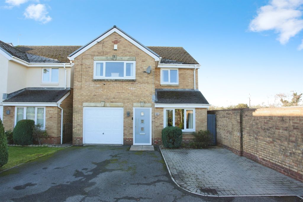 Property photo 1 of 27