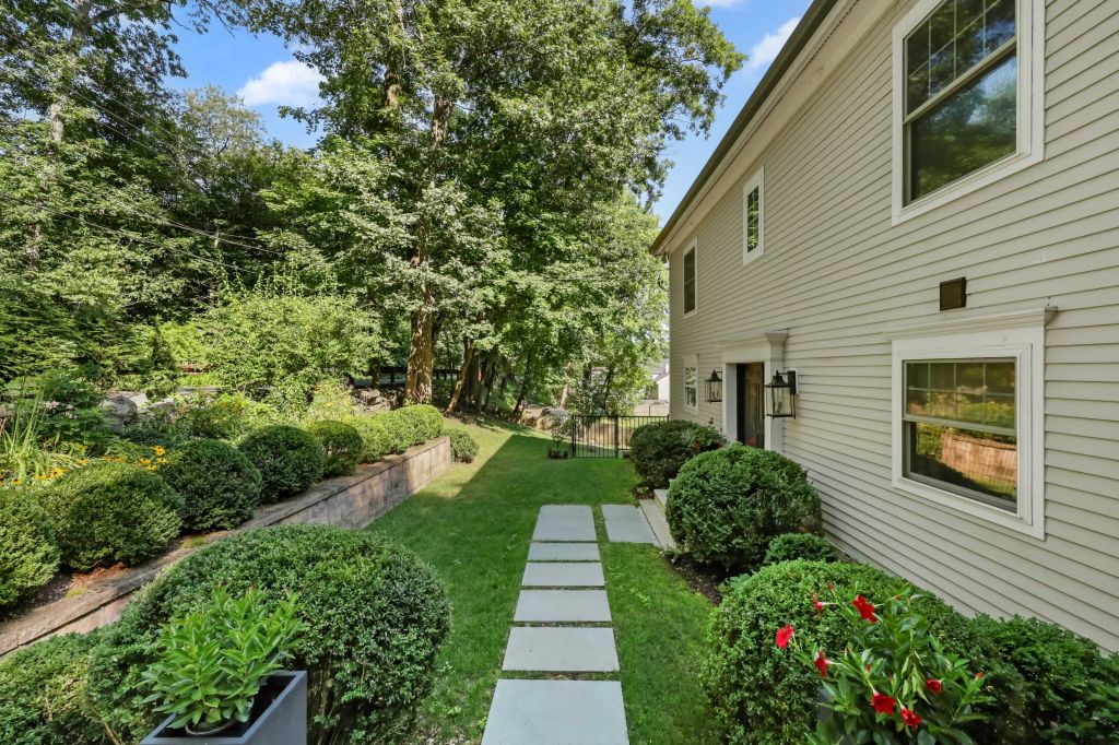 Property photo 2 of 21 <Alttext/>