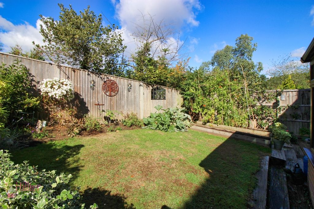 Property photo 2 of 22 Garden