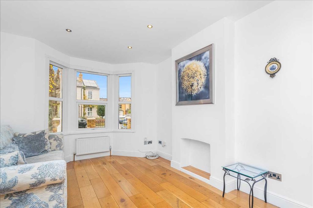 Property photo 2 of 12