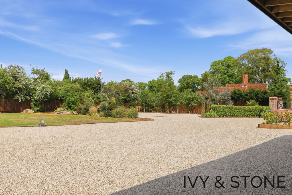Additional image 36 of 3 bed detached house for saleChalk Lane, Harlow, Essex CM17