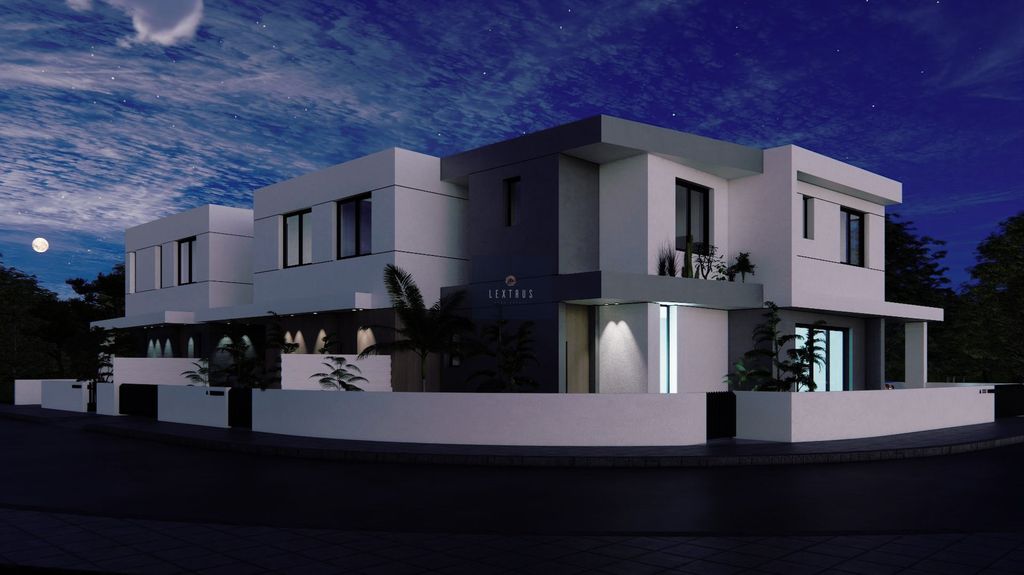 Property photo 2 of 21