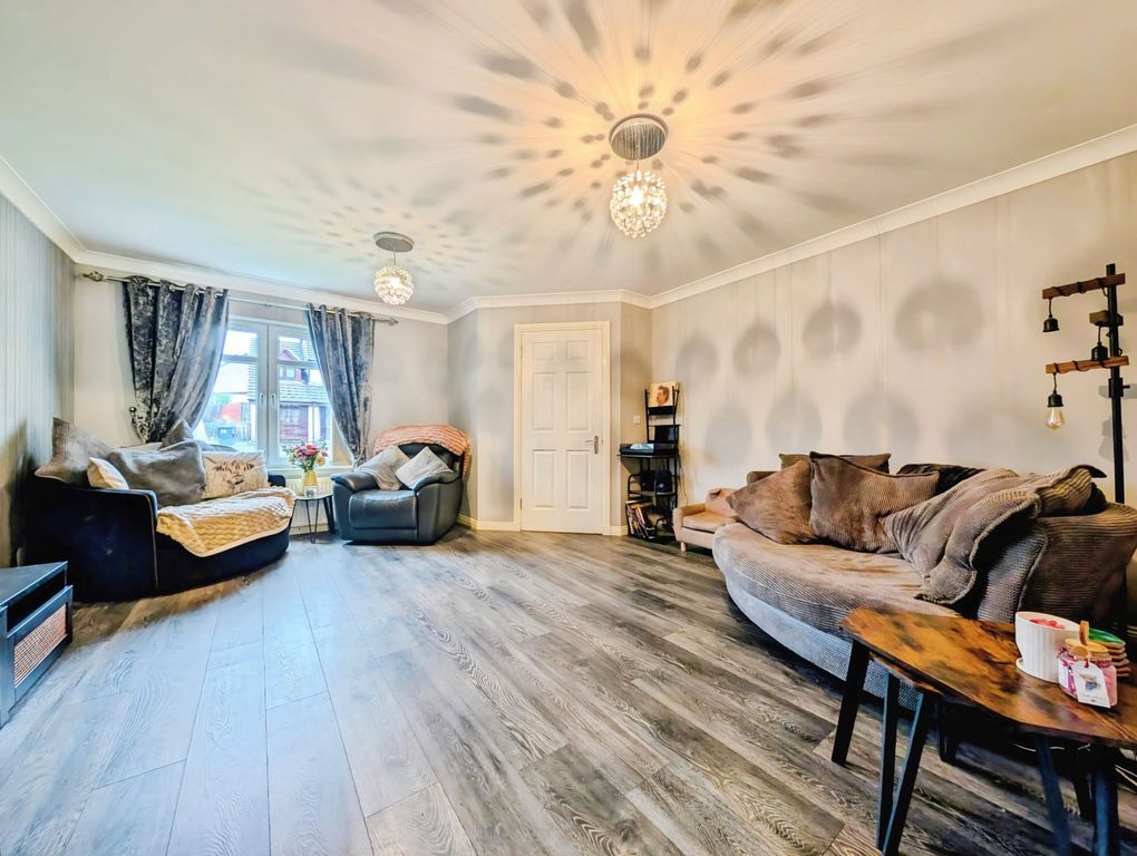 Property photo 2 of 30 Living Room