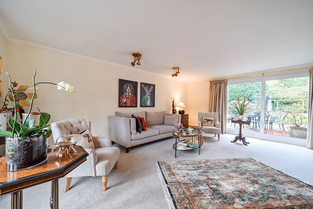 Property photo 3 of 20 1382015-28-6915B4...