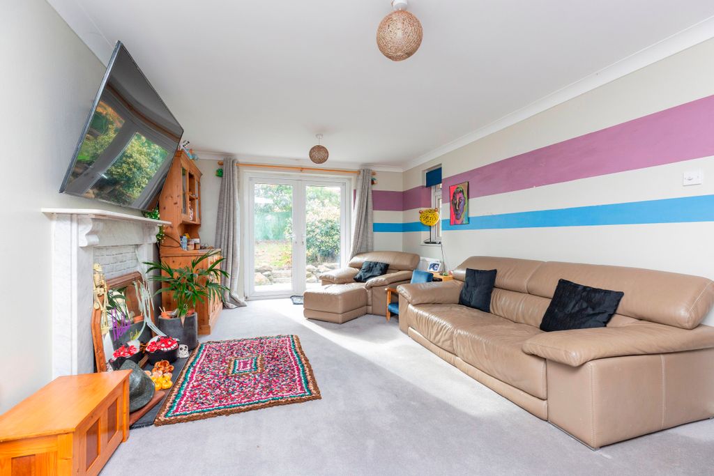 Property photo 3 of 15