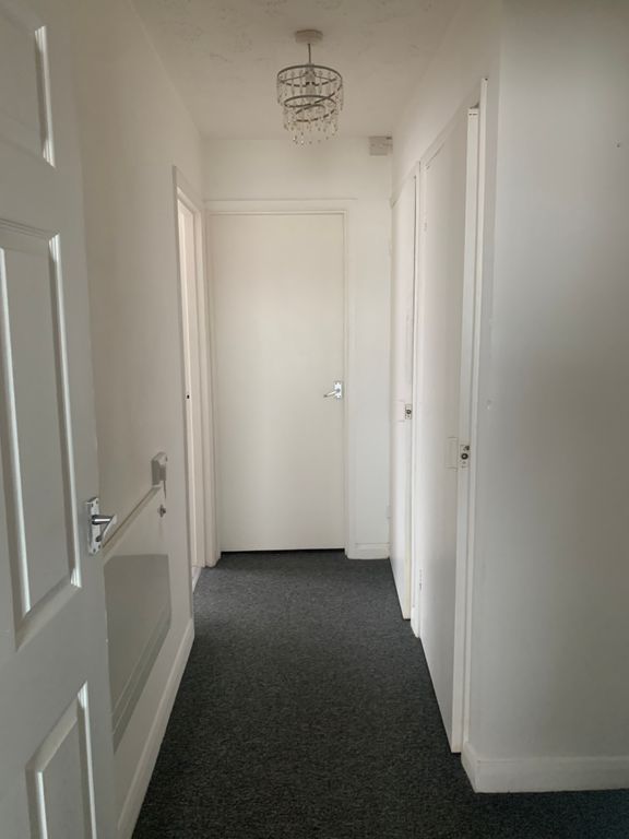 Property photo 2 of 24 Entrance Hall
