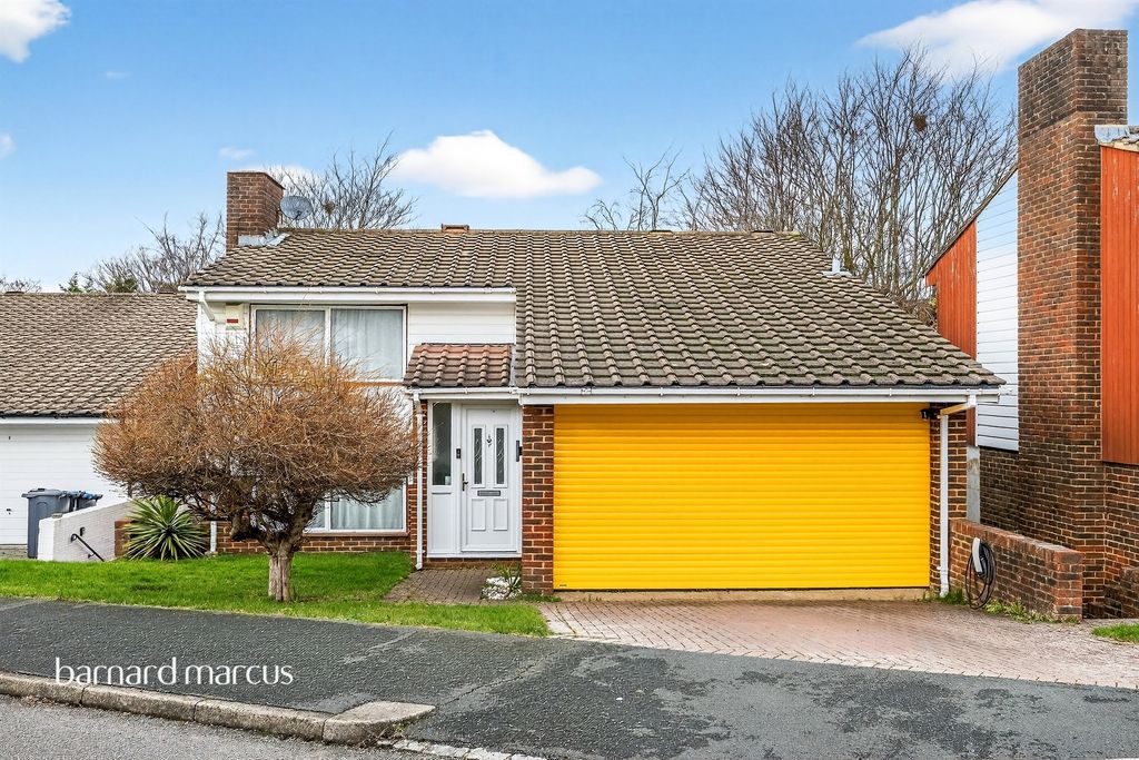 Property photo 2 of 19