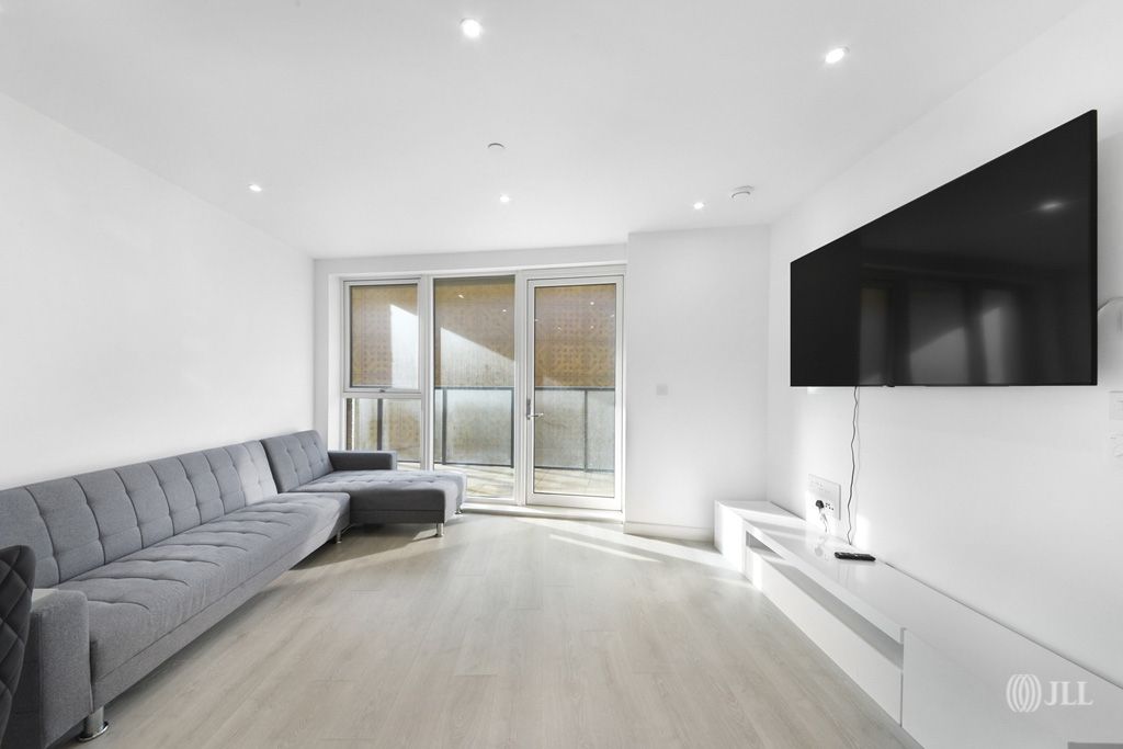 Property photo 3 of 13 Hooper House