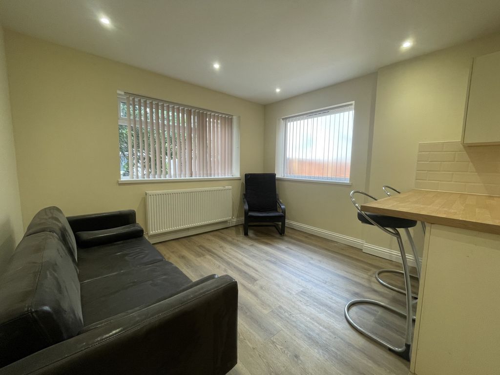 Property photo 3 of 7 Img_6035