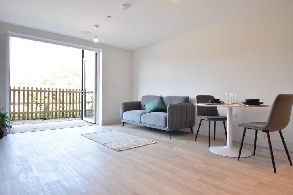 Property photo 1 of 7 Furnished 1 Bed