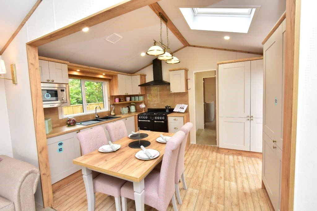 Property photo 3 of 10 Picture No. 11