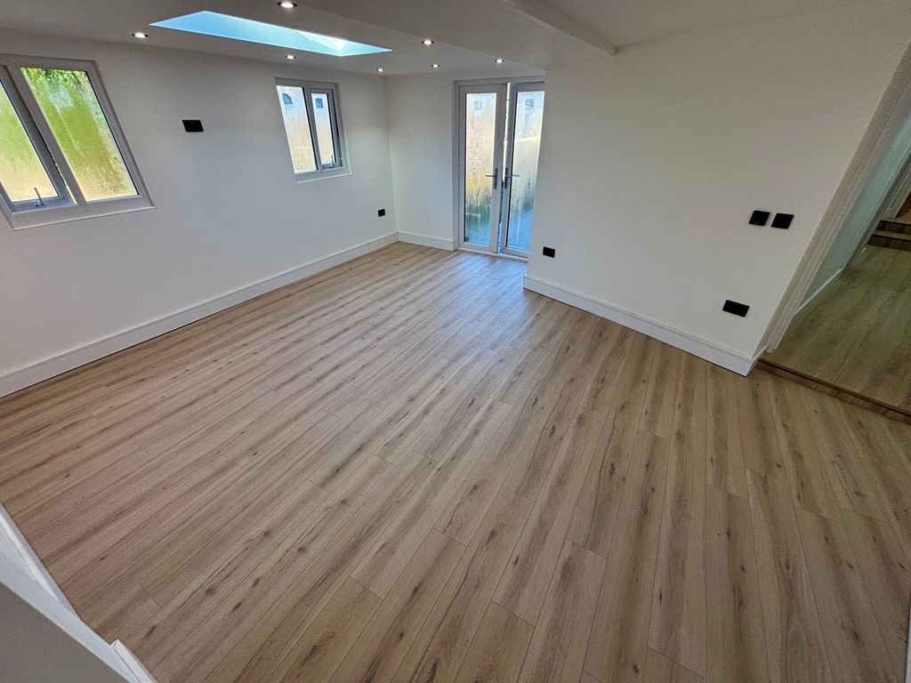 Additional image 10 of 4 bed semi-detached house for saleDrefach Felindre, Llandysul SA44