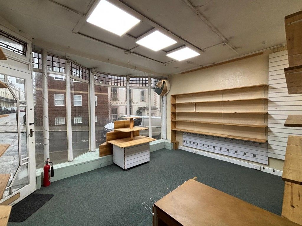 Property photo 2 of 4 Photo 6