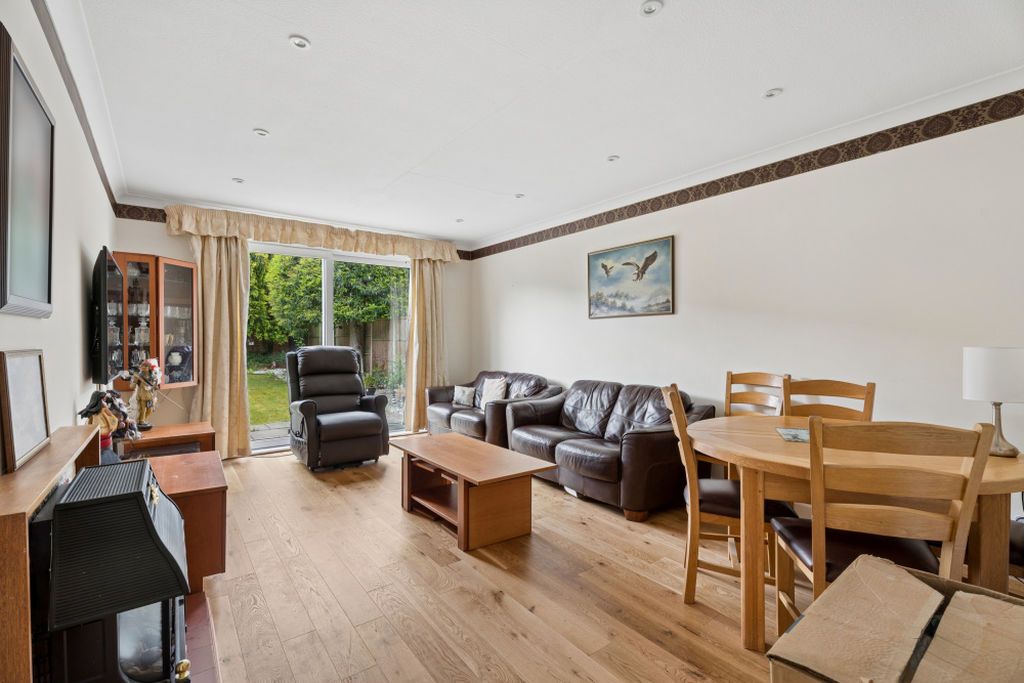 Property photo 3 of 16 Photo 1