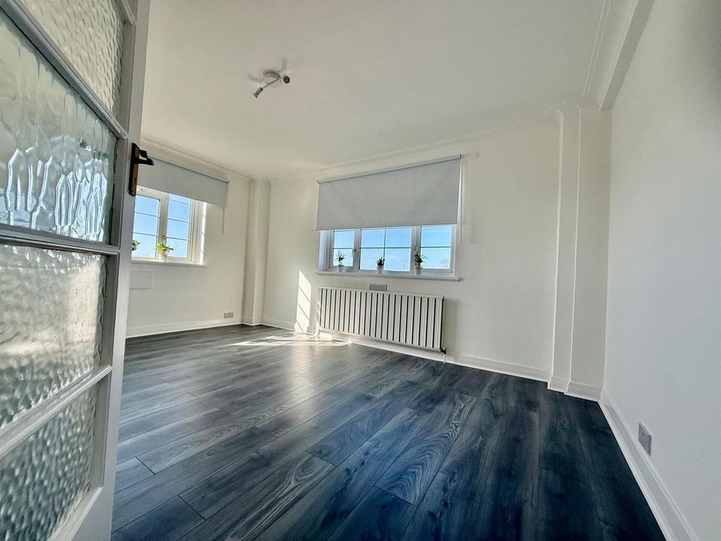 Property photo 2 of 19 Whatsapp Image 2026-03-17 At 14.45.43.Jpeg