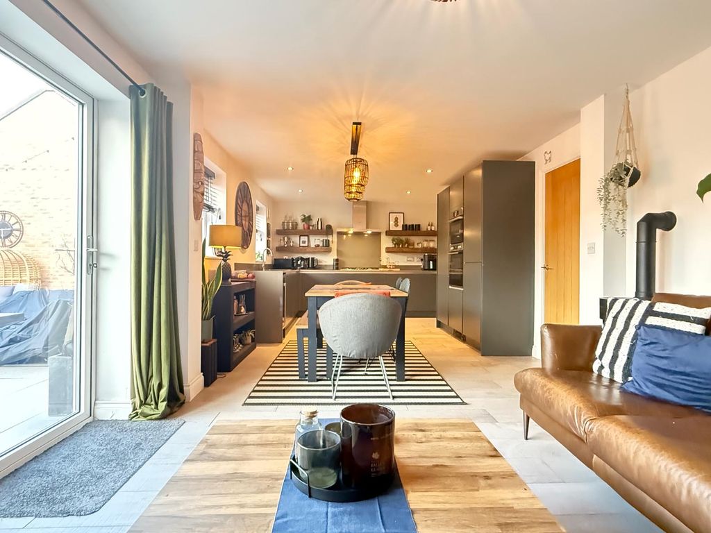 Property photo 3 of 30