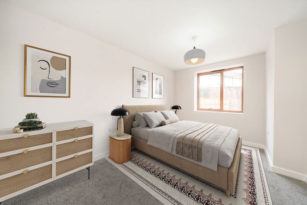 Additional image 5 of 2 bed maisonette for saleRussell Road, Mitcham CR4