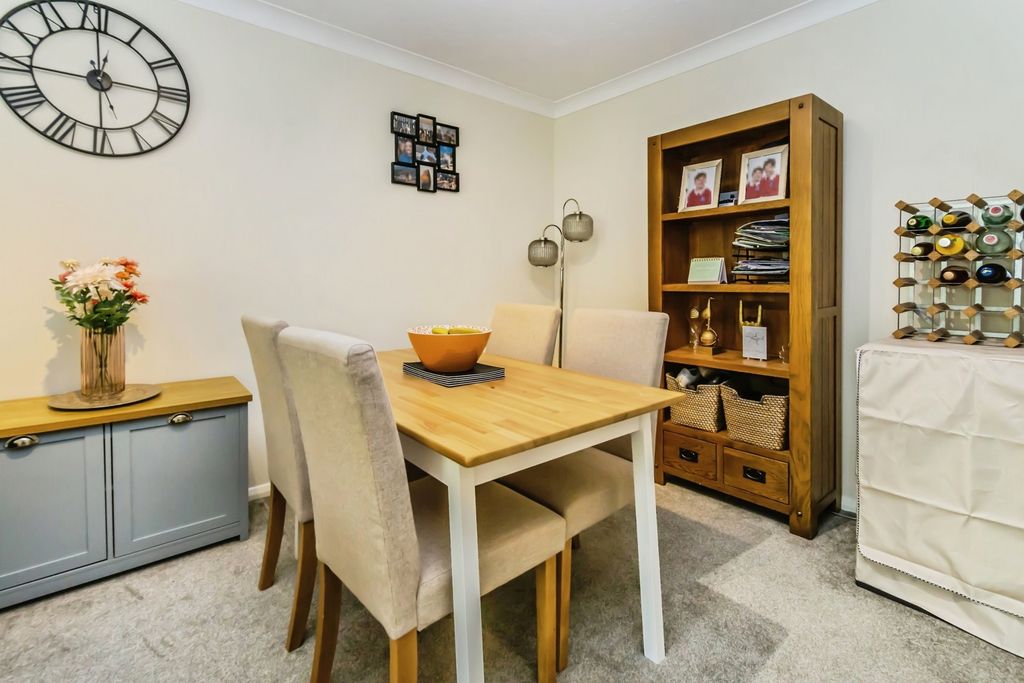 Property photo 3 of 16 Pbox-Img.Jpg
