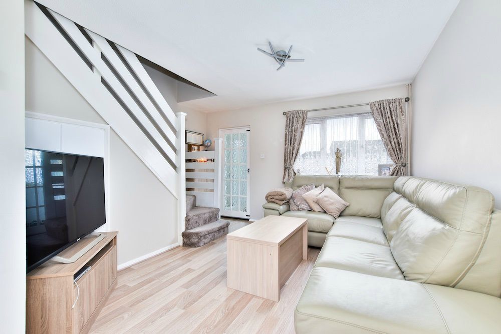 Property photo 1 of 8