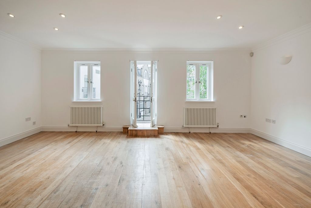 Property photo 2 of 10 7 Celbridge Mews-6487.Jpg
