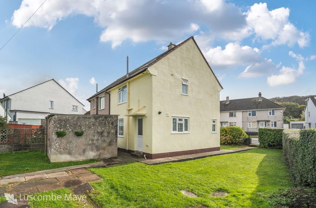 Property photo 2 of 10